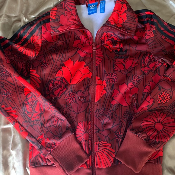 Adidas with red roses Clearance